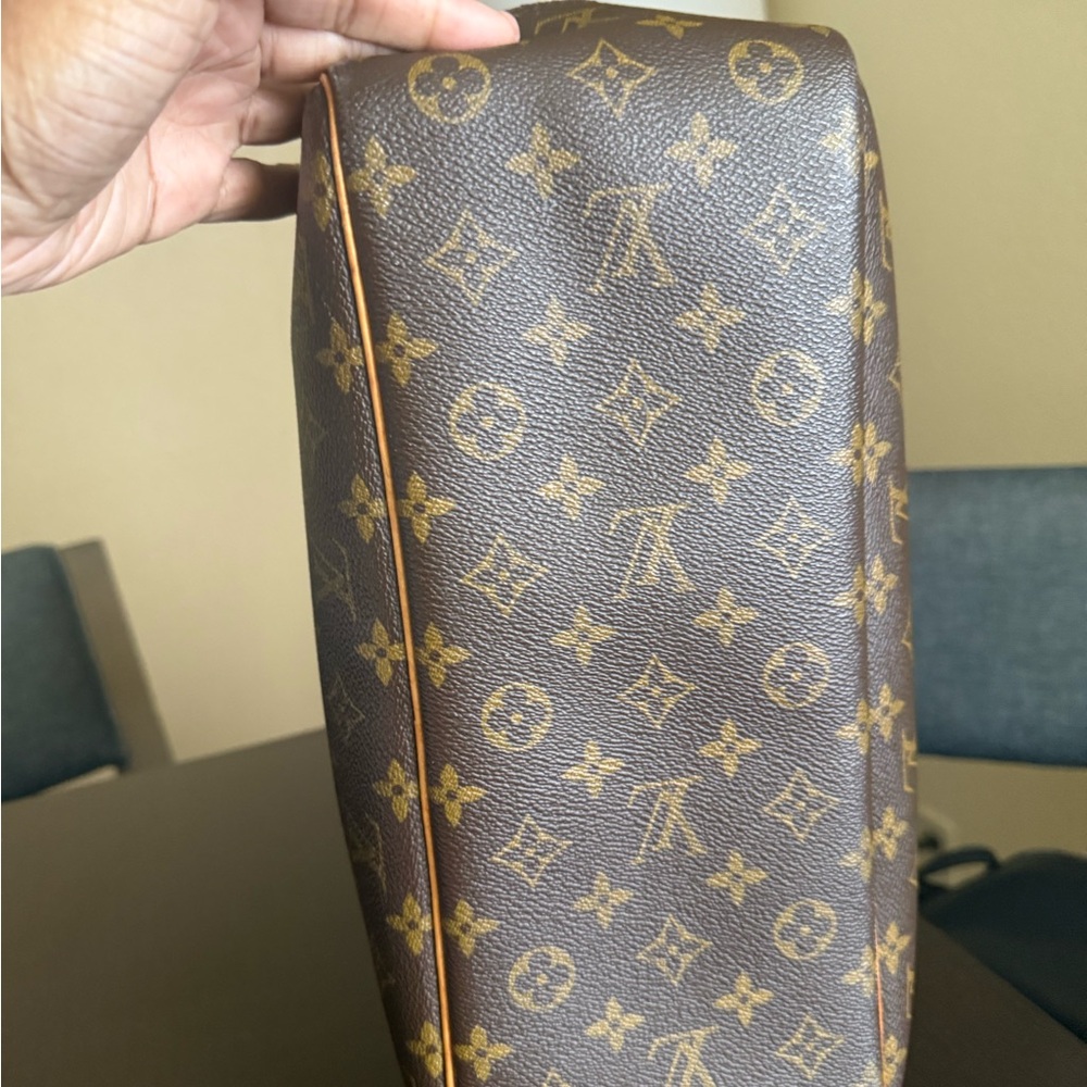Excellent Pre-Loved Louis Vuitton Monogram Deauville Bag - Picture 10 of 12